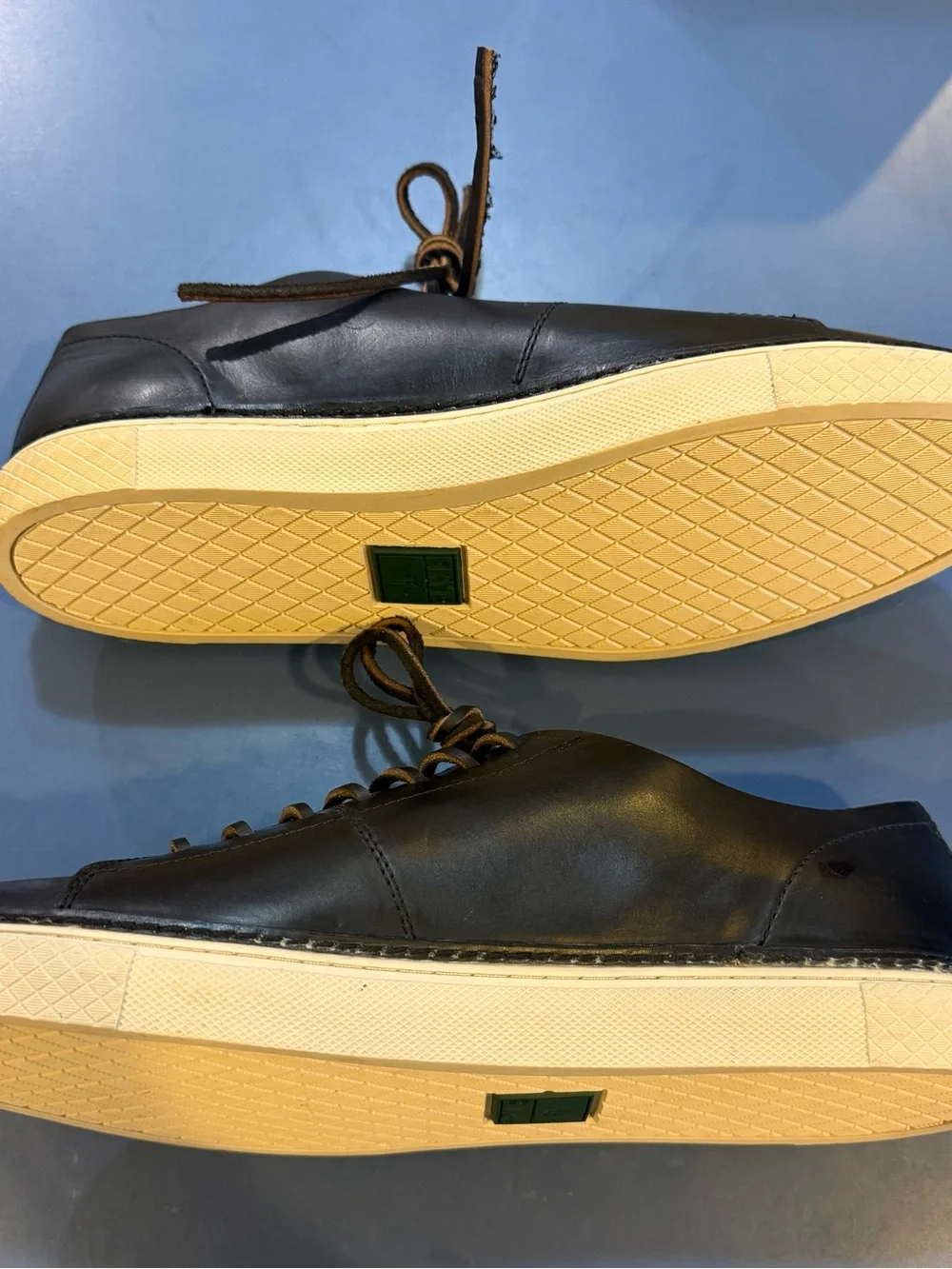 Frye Men's Black Leather Lace-Up Sneakers size 11